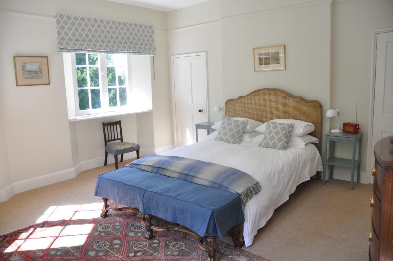 Готель Chillingham Manor Екстер'єр фото