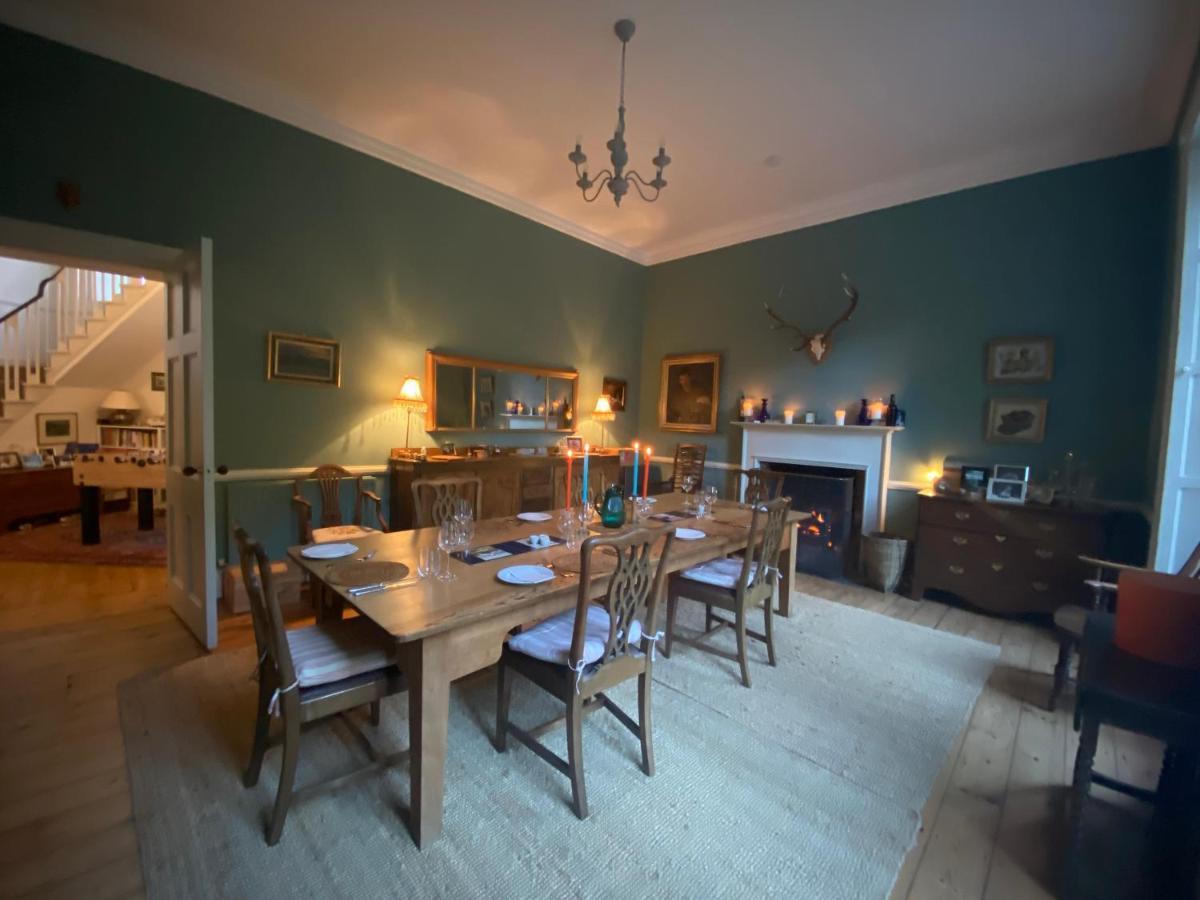 Готель Chillingham Manor Екстер'єр фото